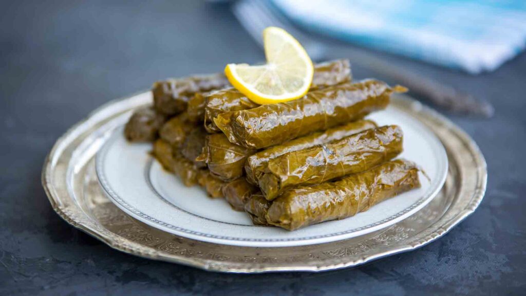 dolmas with lemon